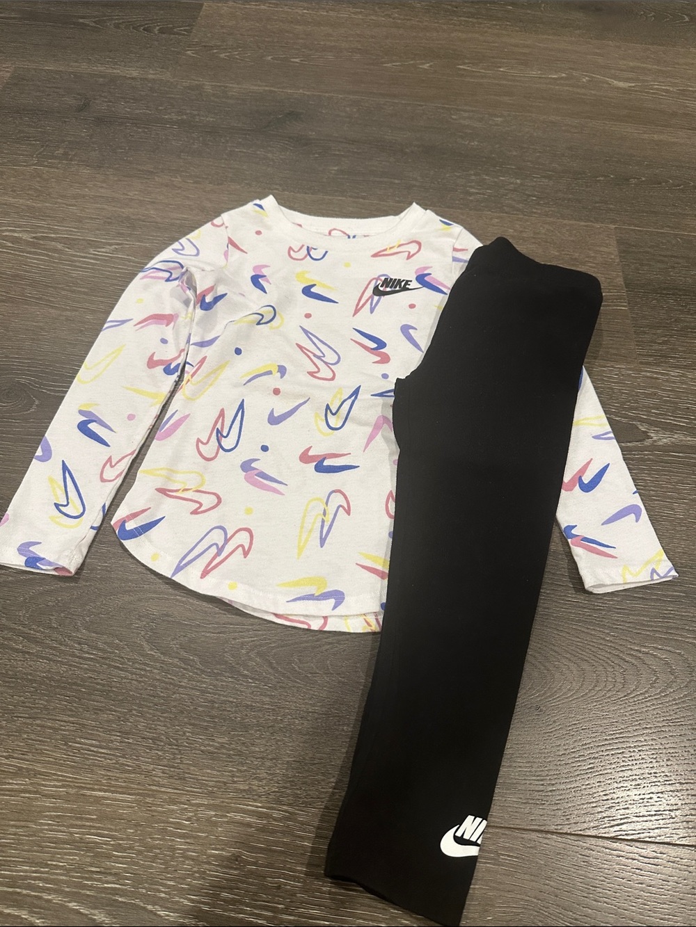 Kids Nike Long Sleeve T-Shirt and Leggings Set
